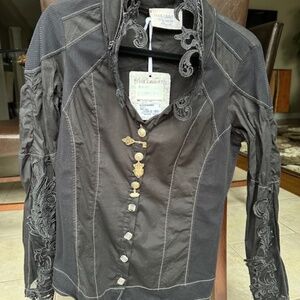 Black jacket/blouse
